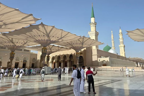 layanan-umrah-40-684001f02fa27 layanan-umrah-40-684001f02fa27