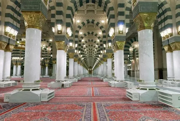 layanan-umrah-41-684001f2e4ec2 layanan-umrah-41-684001f2e4ec2